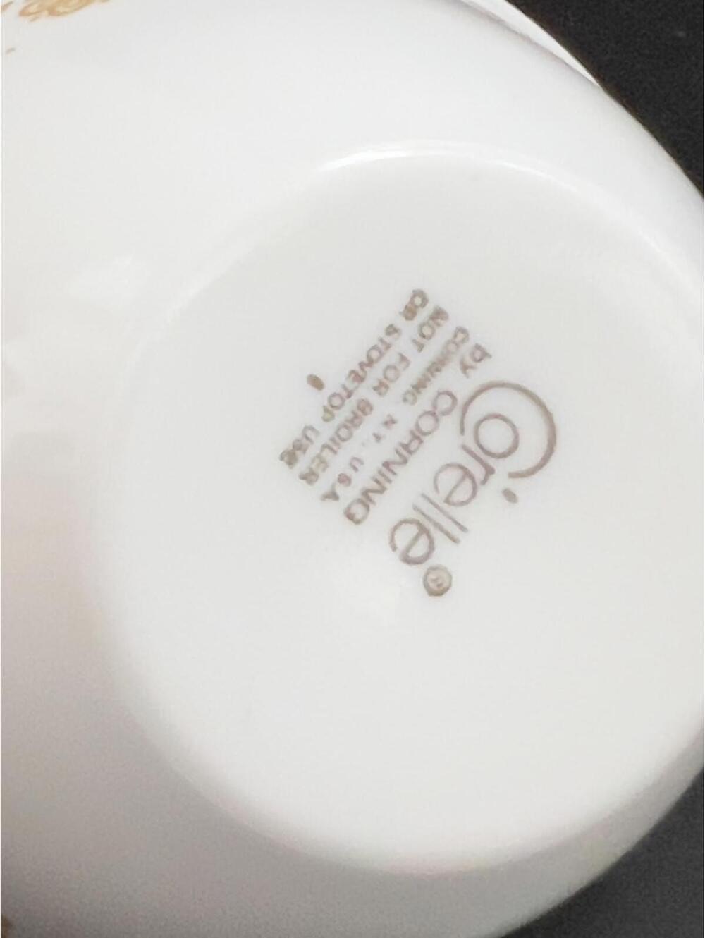 Corelle Vintage Brown Floral Teacup with Curved Handle - Picture 2 of 4